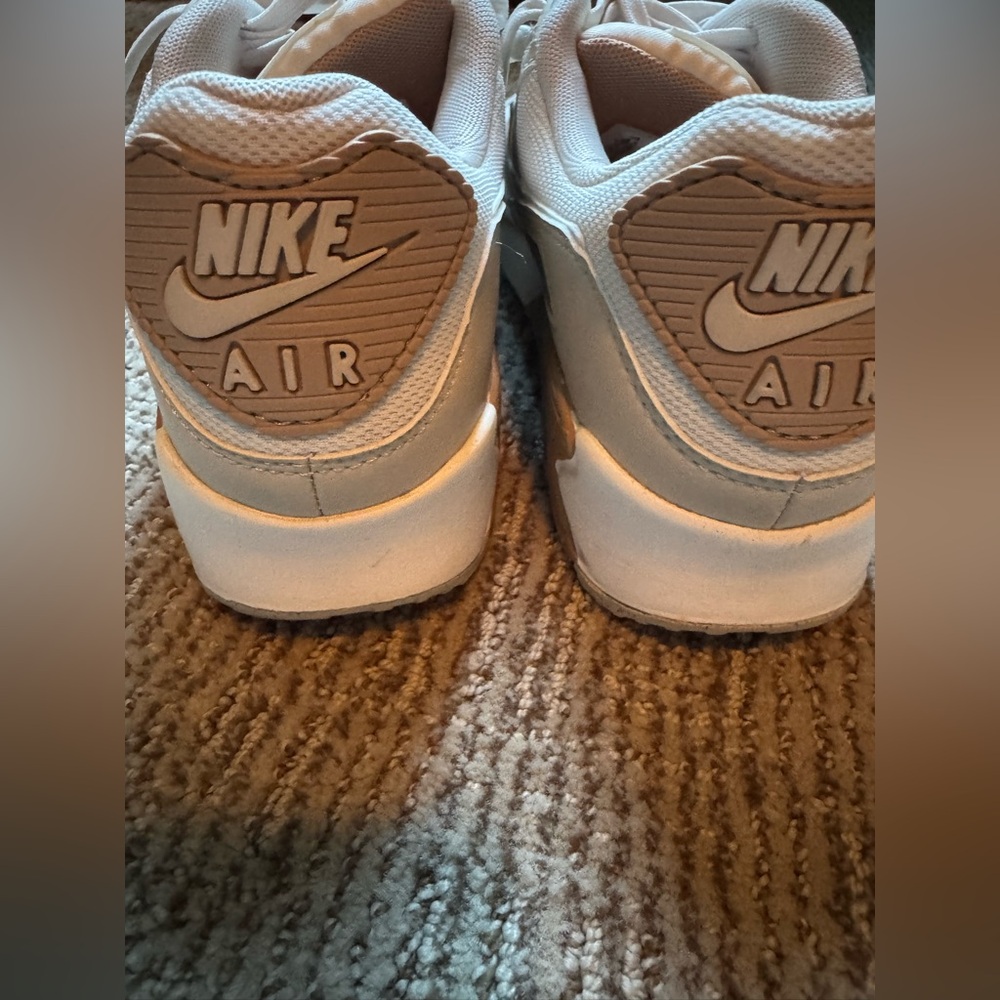 Nike Women's Air Max 90 8.5 - Picture 3 of 6